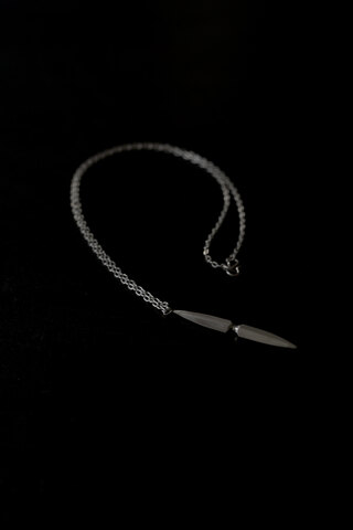 AVM DESIGN ROOM / VINTER NECKLESS