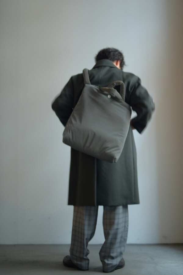 omar afridi PADDED TOTE BAG - ショルダーバッグ