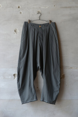 PROJECTbyH. プロジェクトバイエイチ / “EROS”PLEATED DROP-CROTCH WIDE TROUSERS_BLUE GREY