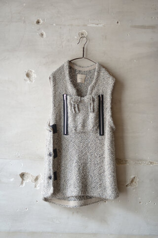 Kota Gushiken コウタ グシケン / TWEEDISH FLIGHT VEST