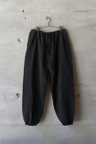COMOLI コモリ / 製品染 ドローストリングパンツ (sold)