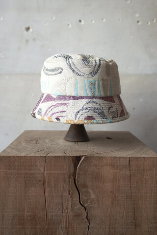 BLACKBIRD / BUCKET HAT_MALHIA KENT (sold)