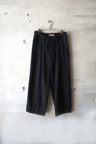 written by / THICK TWILL SLACKS PANTS