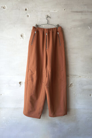 Spomenik / EASY PANTS