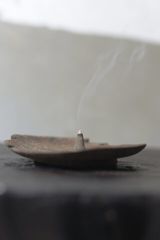 12047 by RYOKO Berlin / IncenScape  Peruvian black copal
