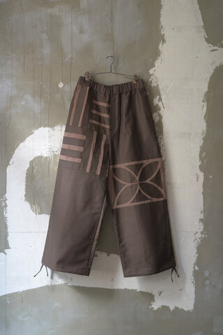 Spomenik / EASY PANTS 008 